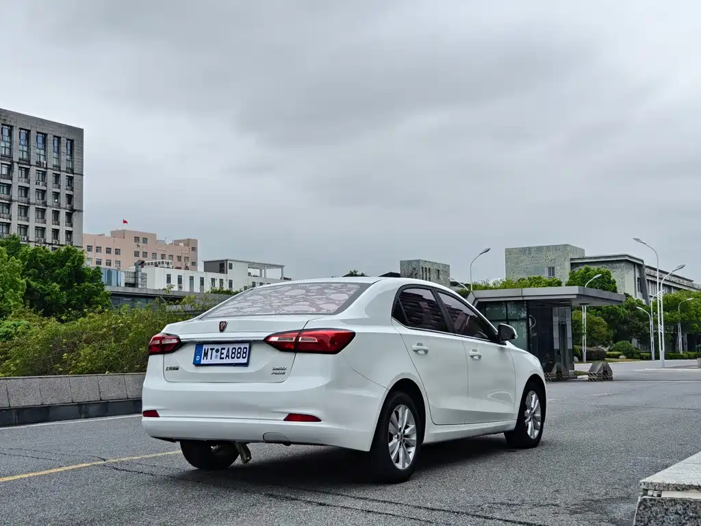 Roewe 360 — миниатюра 9
