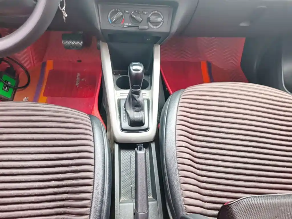 Skoda Fabia — миниатюра 14