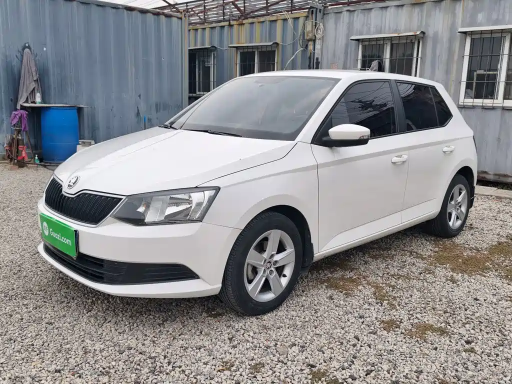 Skoda Fabia — миниатюра 2