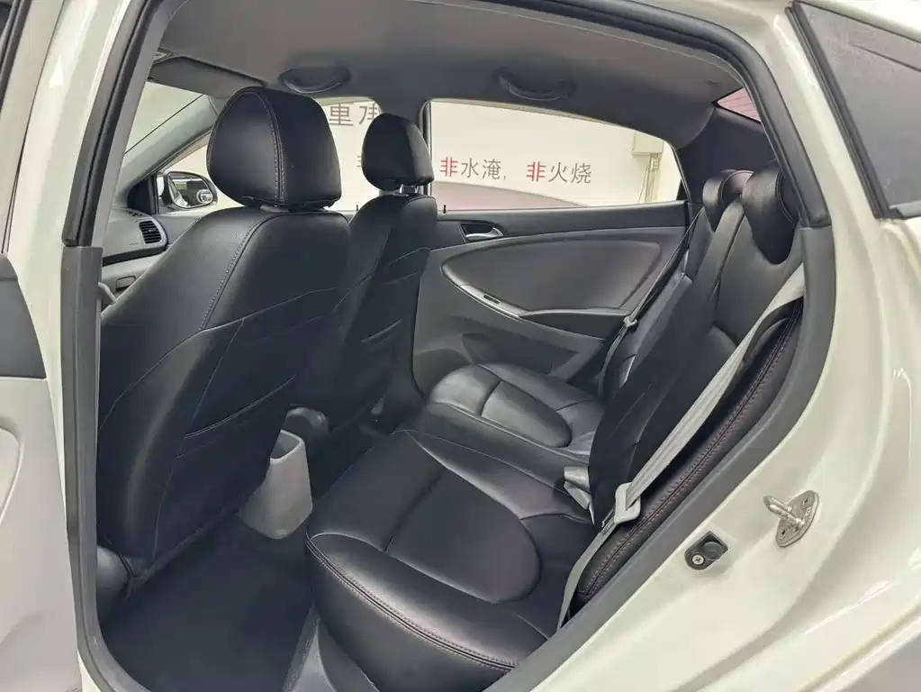 Hyundai Verna — миниатюра 9