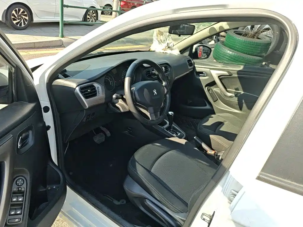 Peugeot 301 — миниатюра 15
