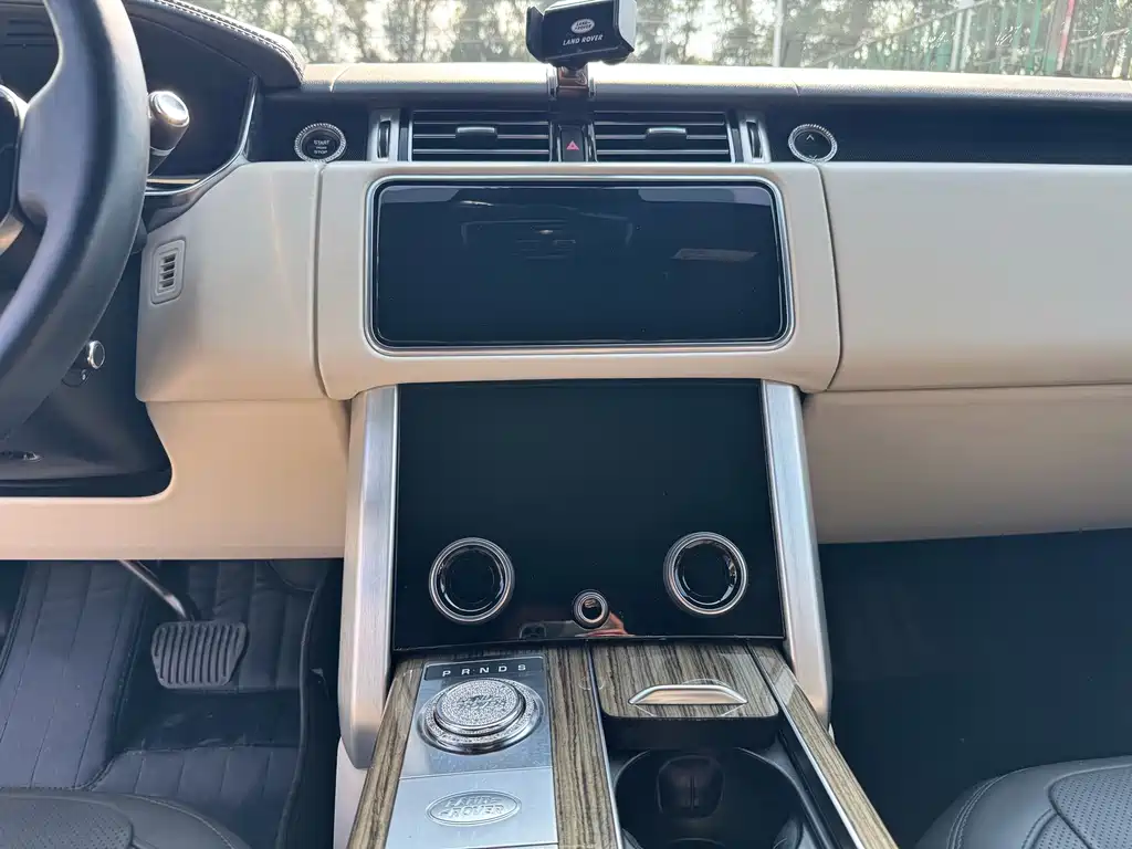 Land Rover Range Rover — миниатюра 12