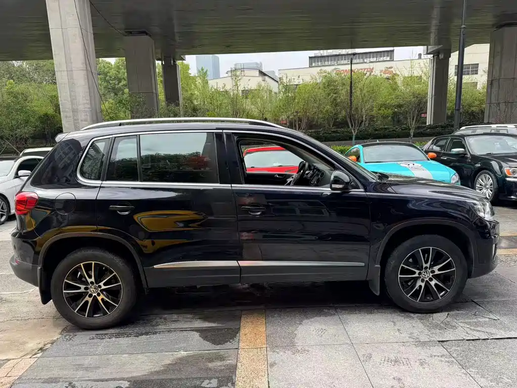 Volkswagen Tiguan 2013 1.8TSI AT Luxury