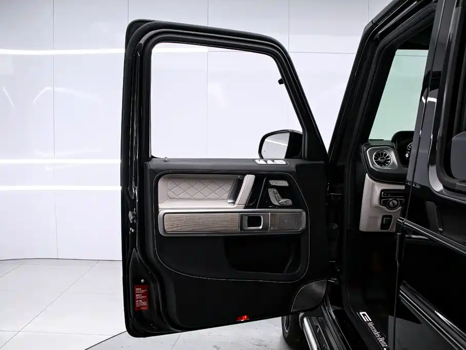 Mercedes-Benz G-Class — миниатюра 12