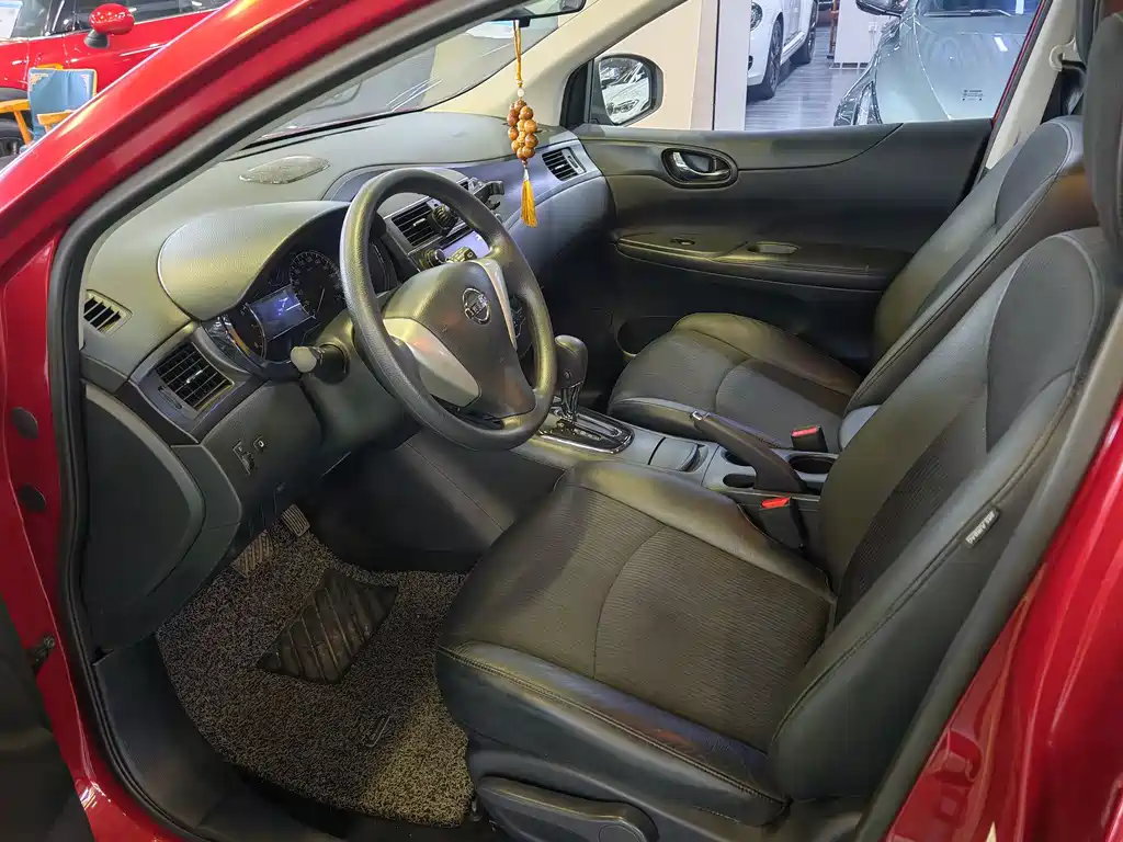 Nissan Tiida 2013 1.6L CVT