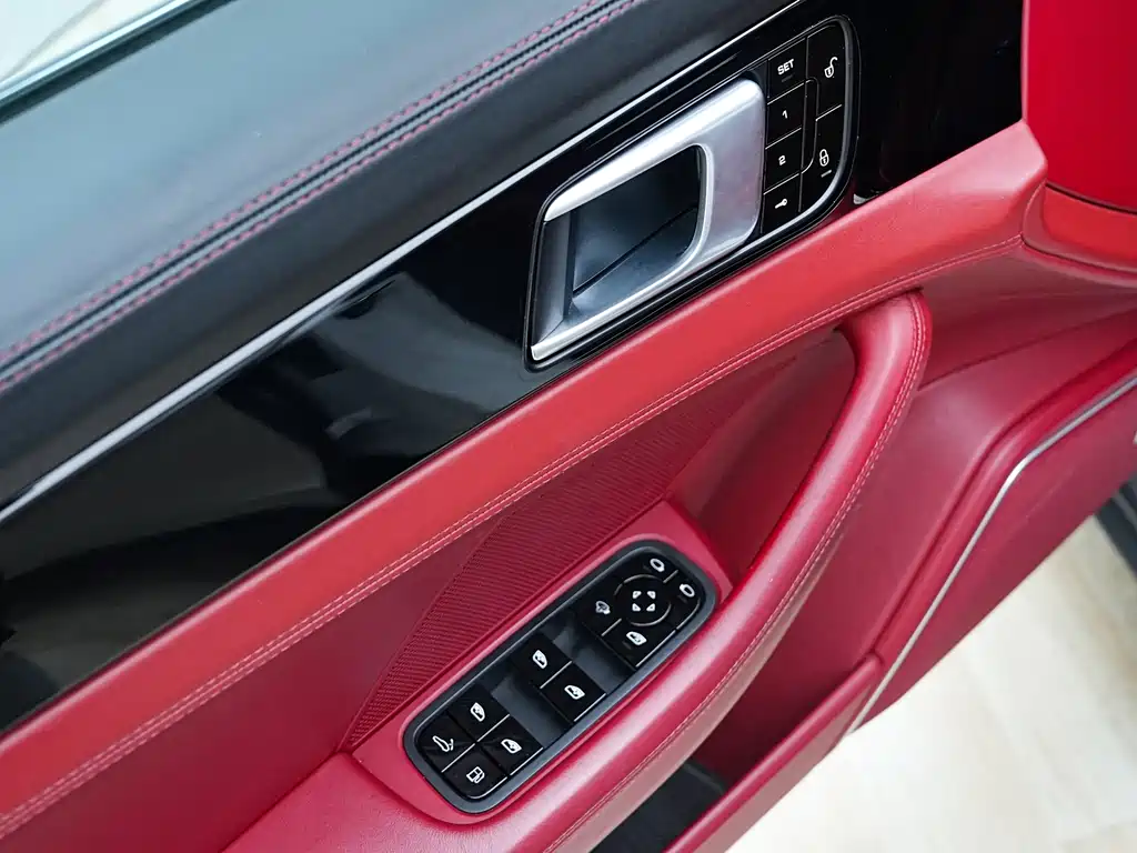 PORSCHE PANAMERA NEW ENERGY