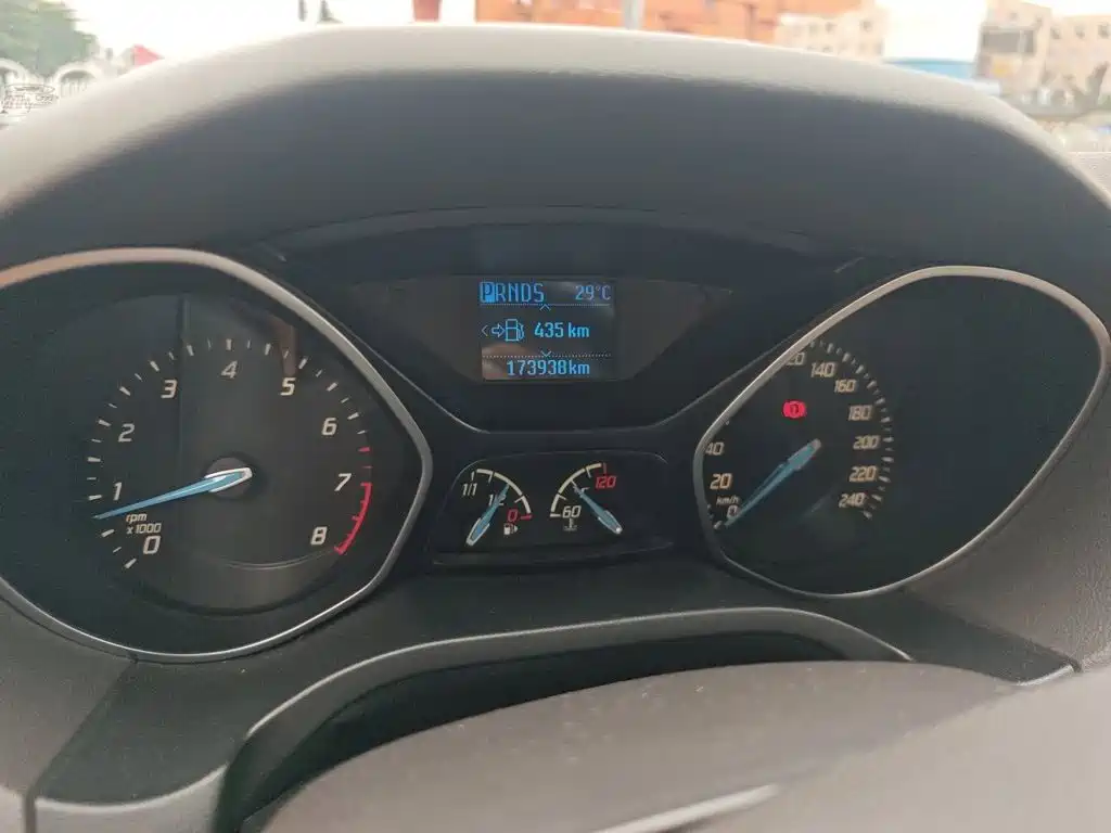 Ford Focus — миниатюра 12