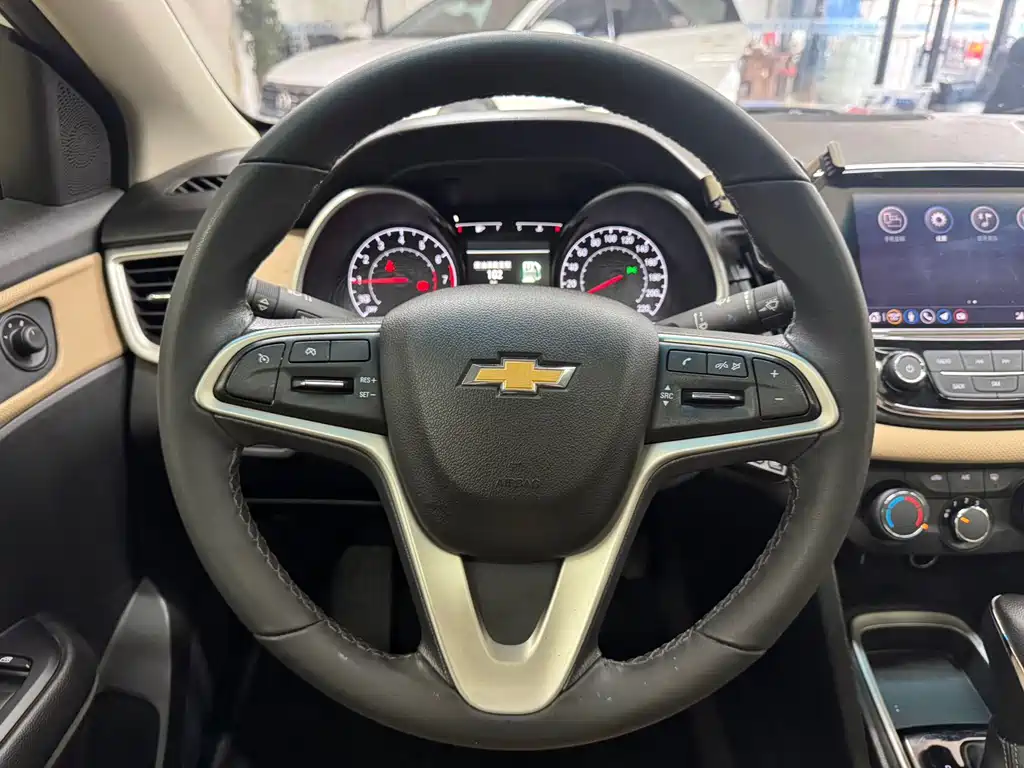 CHEVROLET CRUZE
