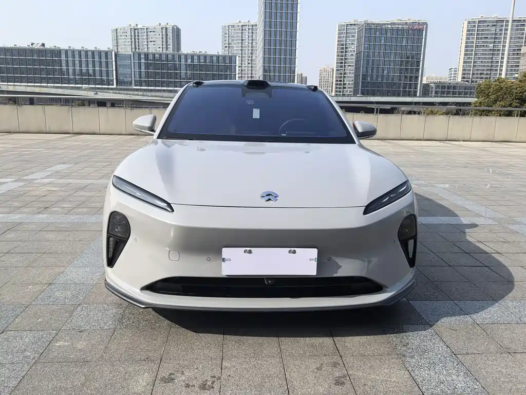 NIO NIO ET5