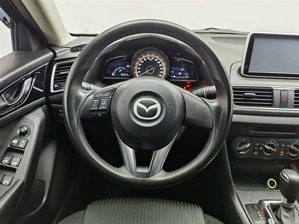 MAZDA 3 ANGKESAILA