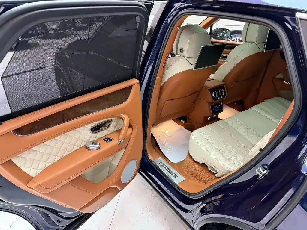 Bentley Bentayga 2016 6.0T Standard