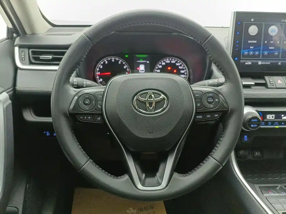Toyota Wildlander — миниатюра 15