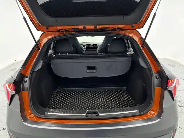 Lynk & Co 02 Hatchback — миниатюра 26