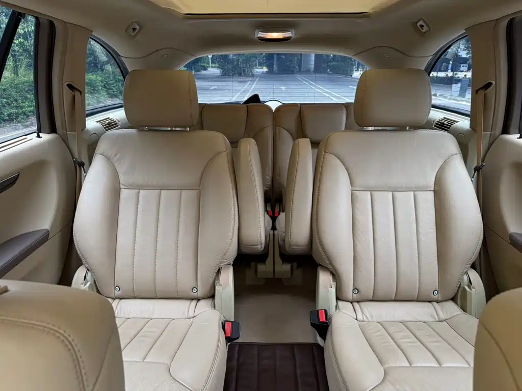 Mercedes-Benz R 2010 R 300 L