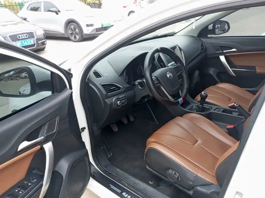 MG MG GT — миниатюра 16