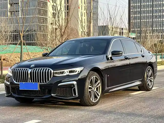 BMW 7 SERIES