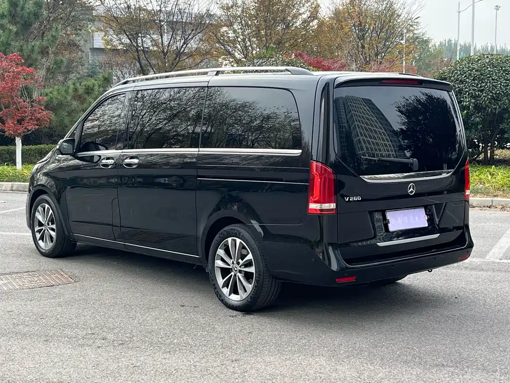 MERCEDES-BENZ V CLASS