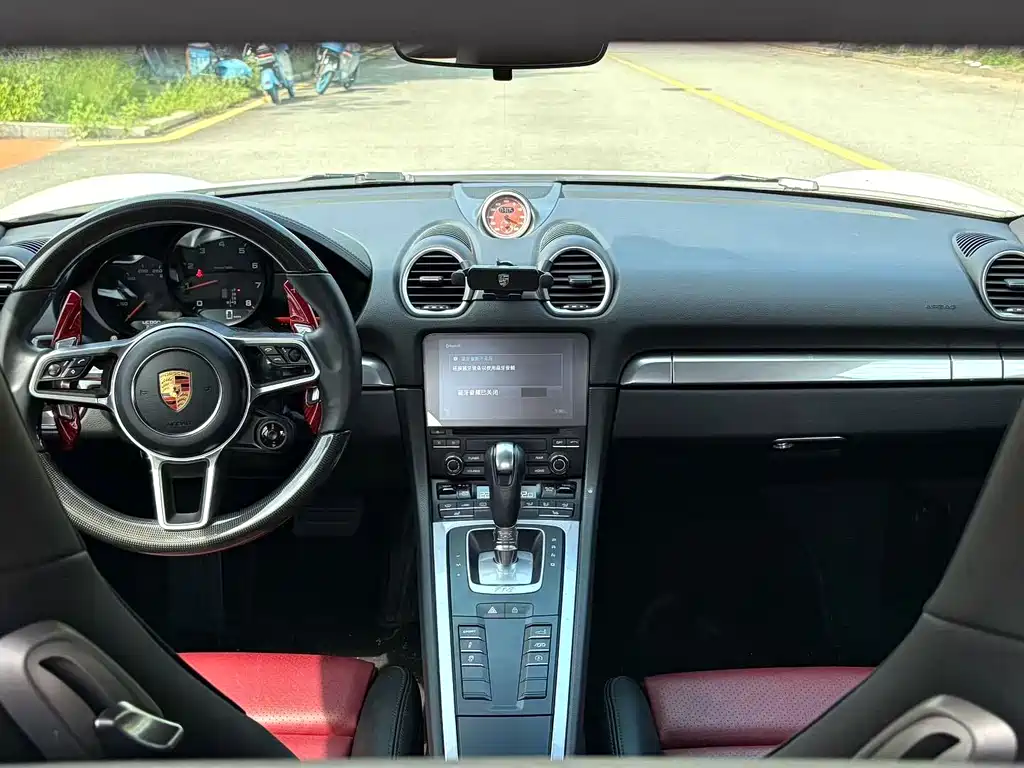 Porsche 718 2018 Cayman 2.0T