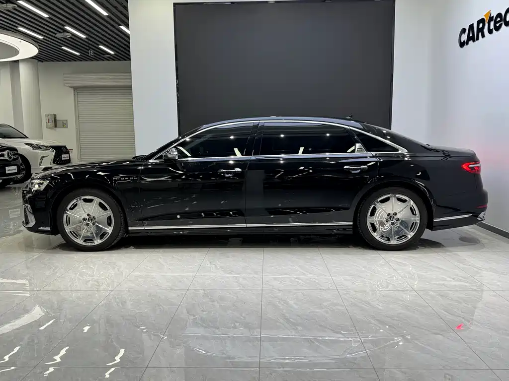 Audi A8 2025 A8L Horch 55TFSI