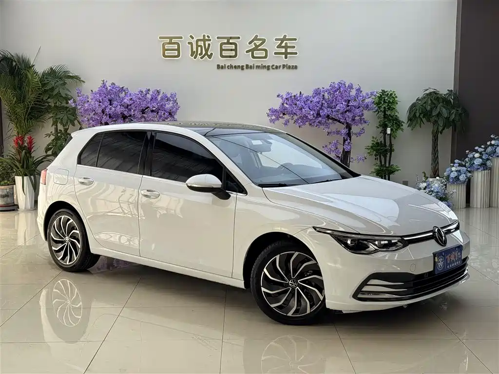 Volkswagen Golf 2023 280TSI DSG Pro