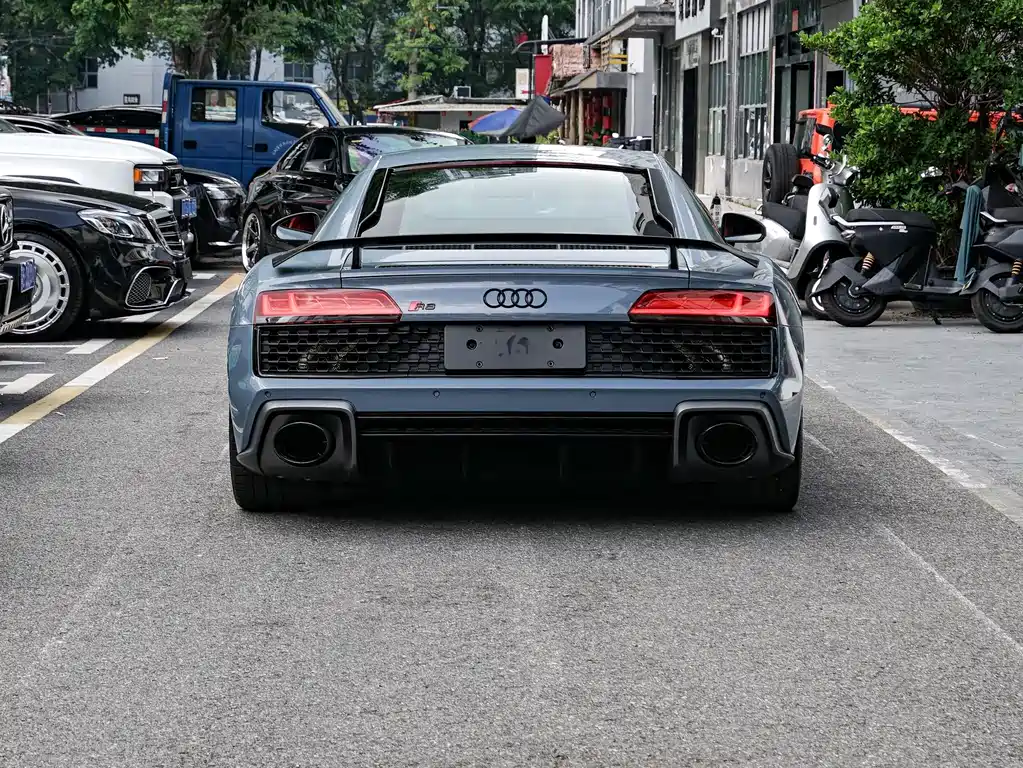 Audi R8 — миниатюра 14