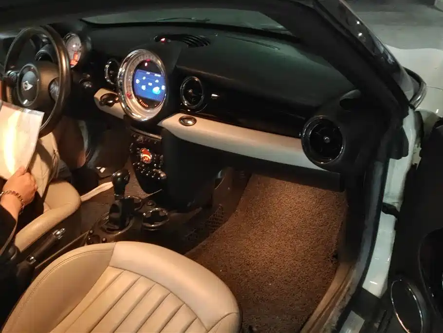 Mini Coupe 2012 1.6L COOPER