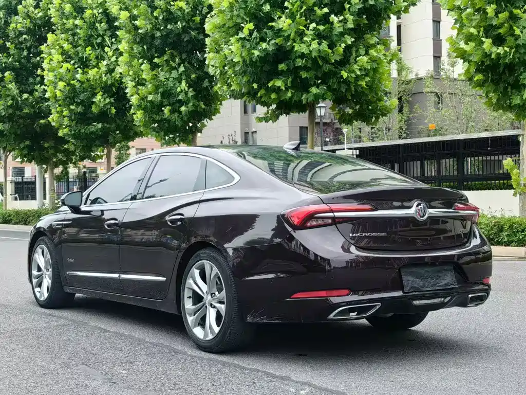 Buick LaCrosse 2022 Avenir