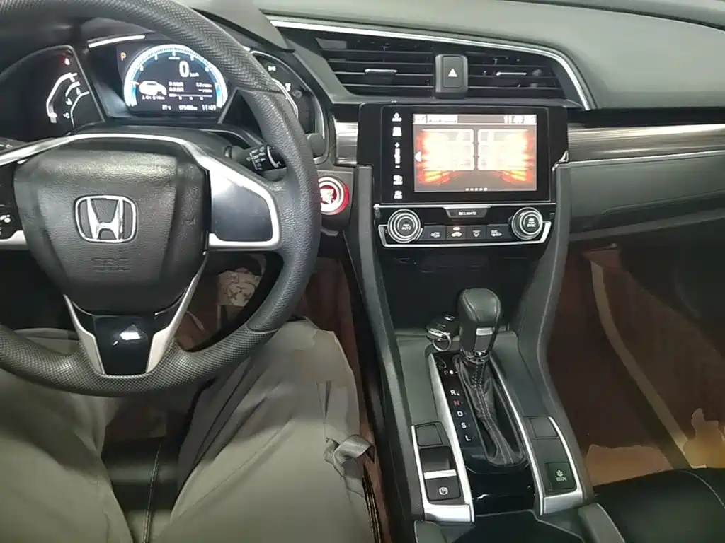Honda Civic — миниатюра 10