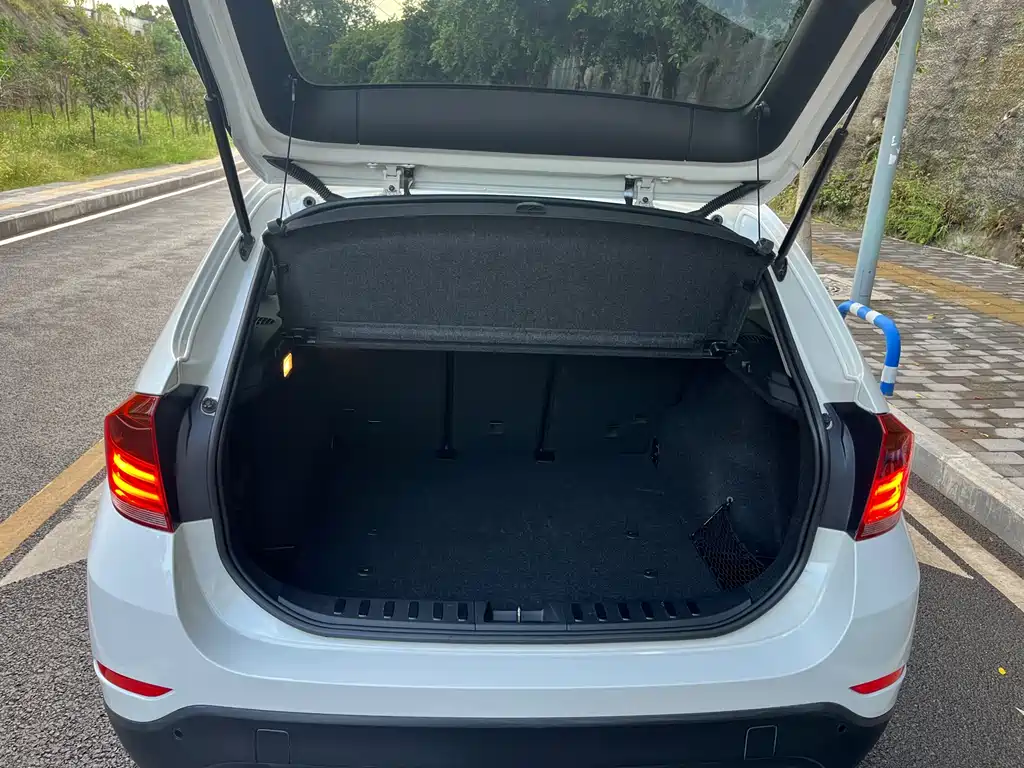 BMW X1 (Import) — миниатюра 18