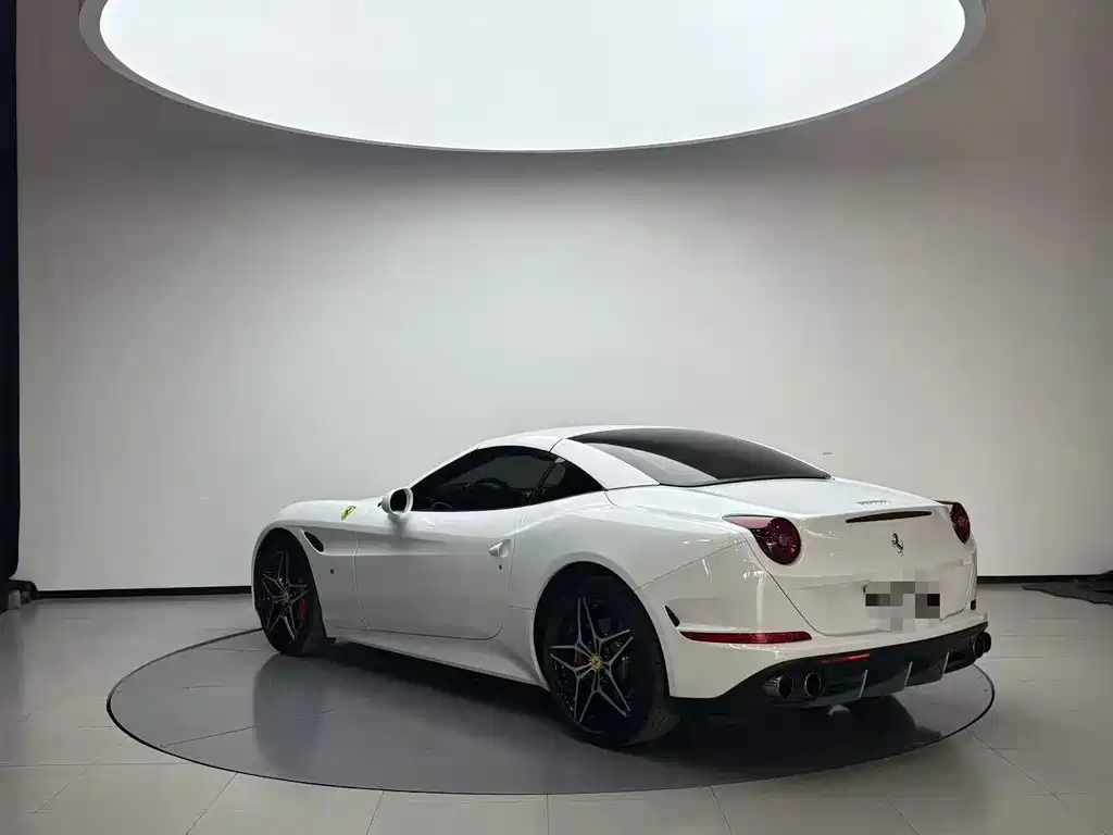 Ferrari California T 2015 3.9T