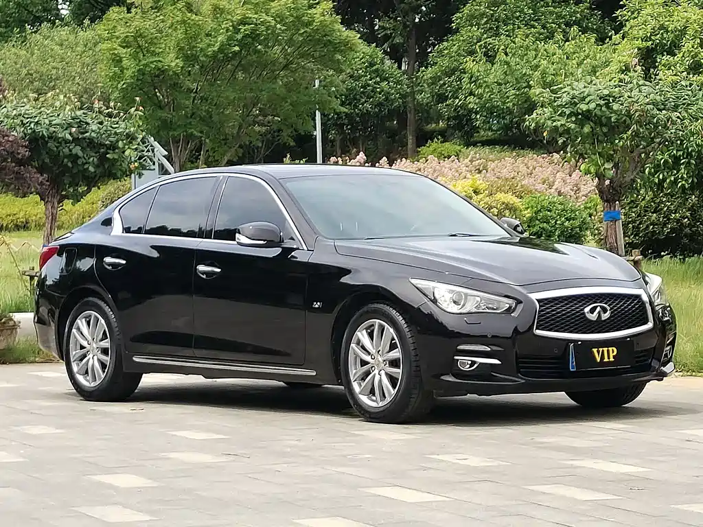 Infiniti Q50L 2016 2.0T Enjoy