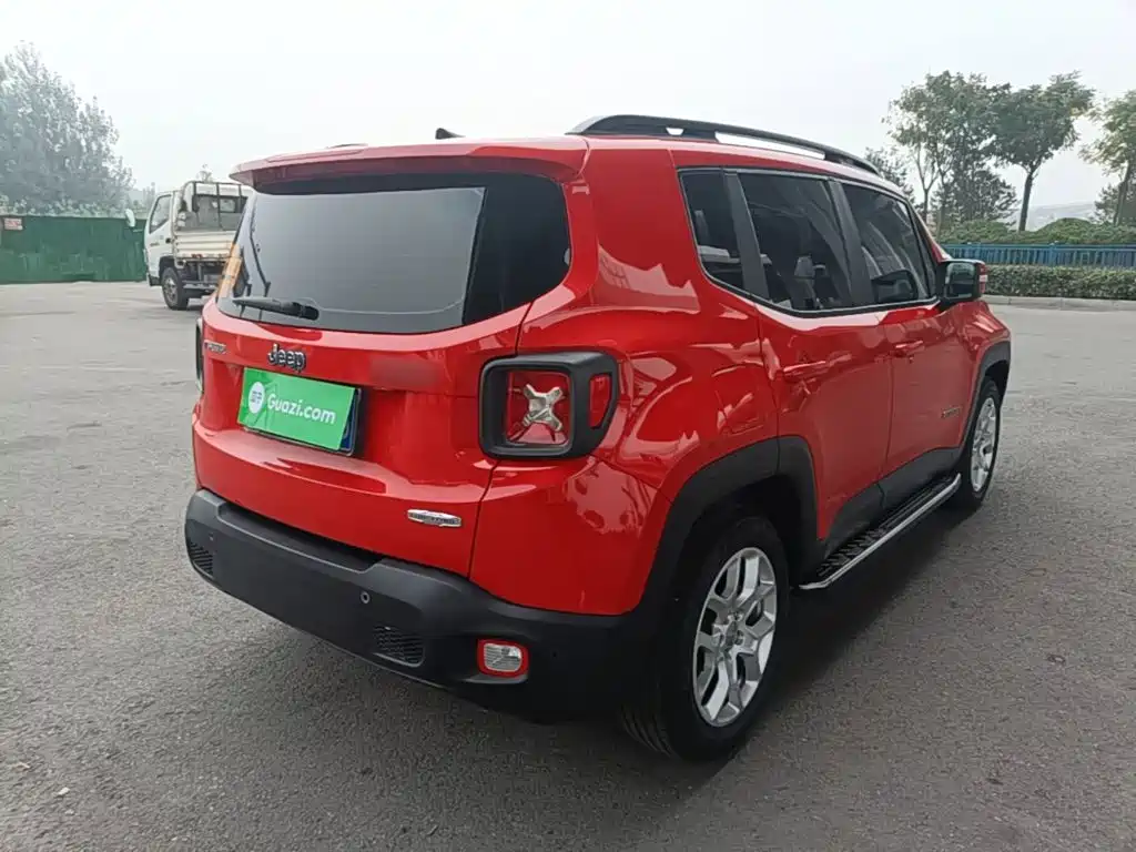 Jeep Renegade — миниатюра 7