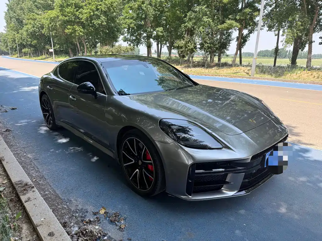 Porsche Panamera 2010 Panamera 4S 4.8L