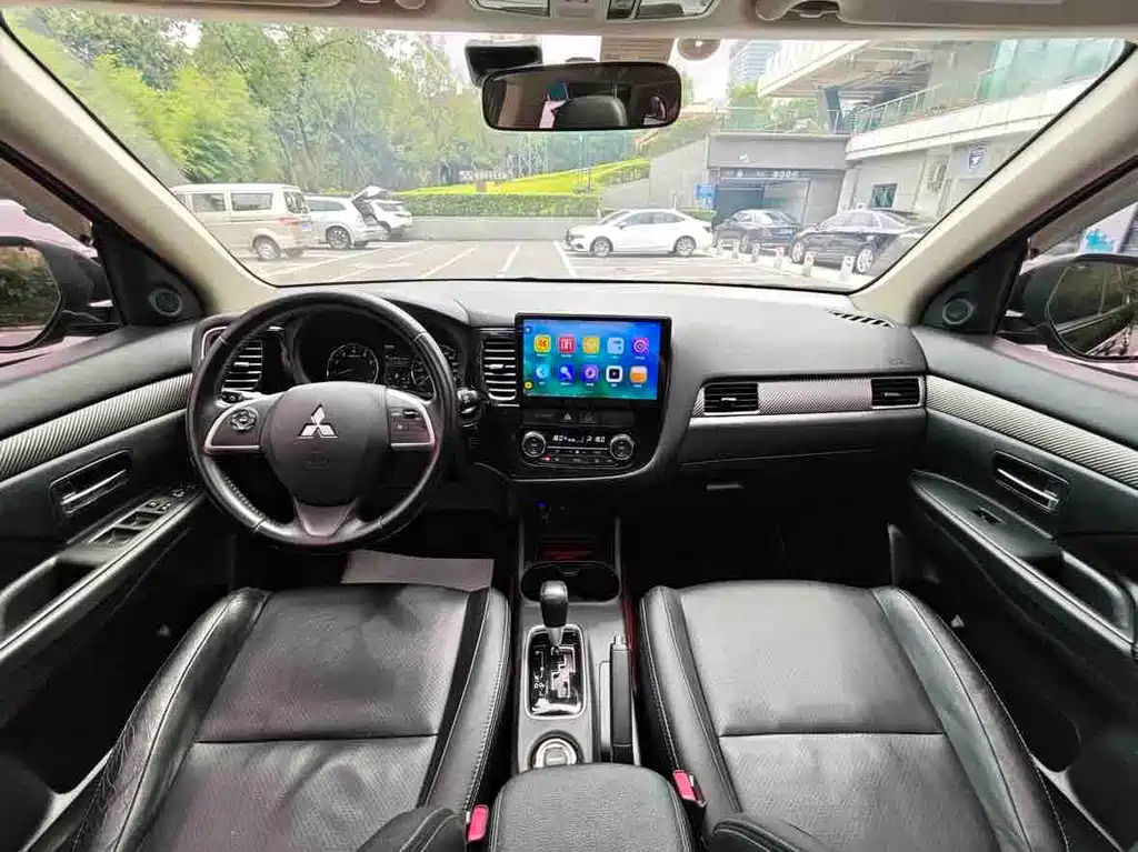 Mitsubishi Outlander (Import) — миниатюра 18