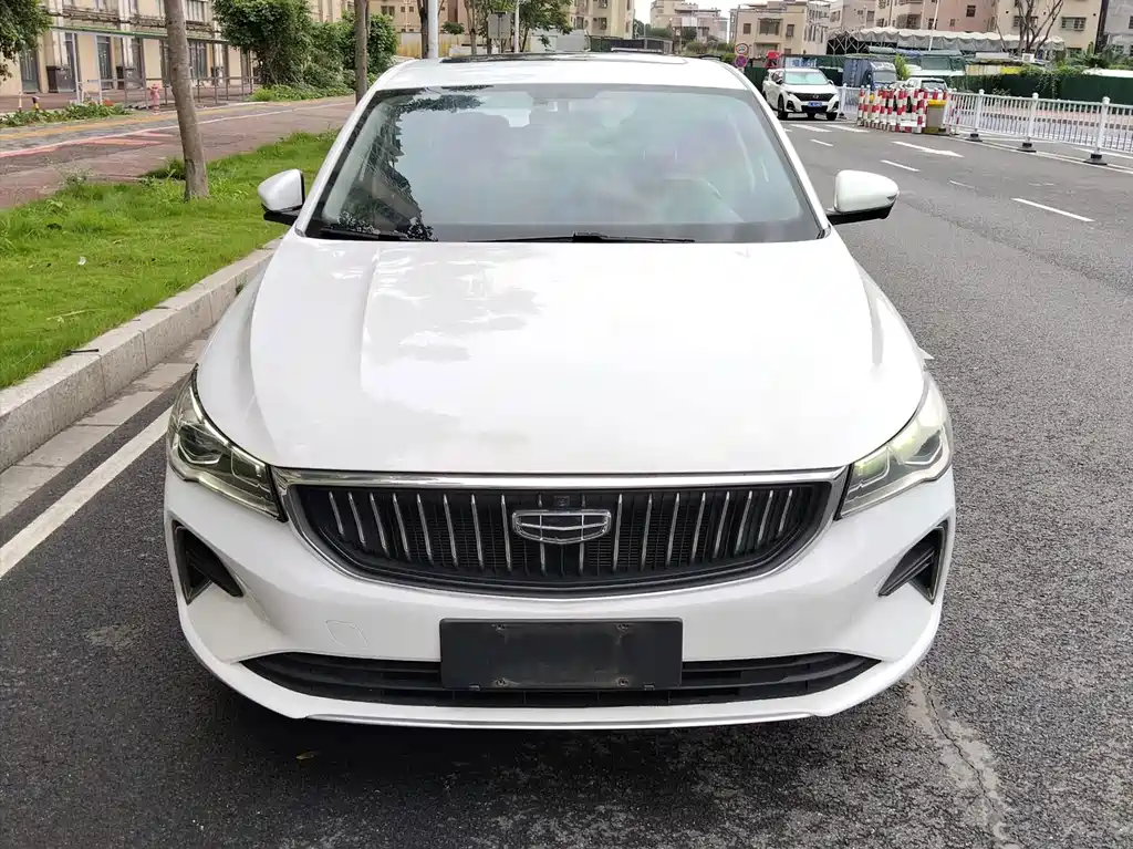 Geely Emgrand — миниатюра 2