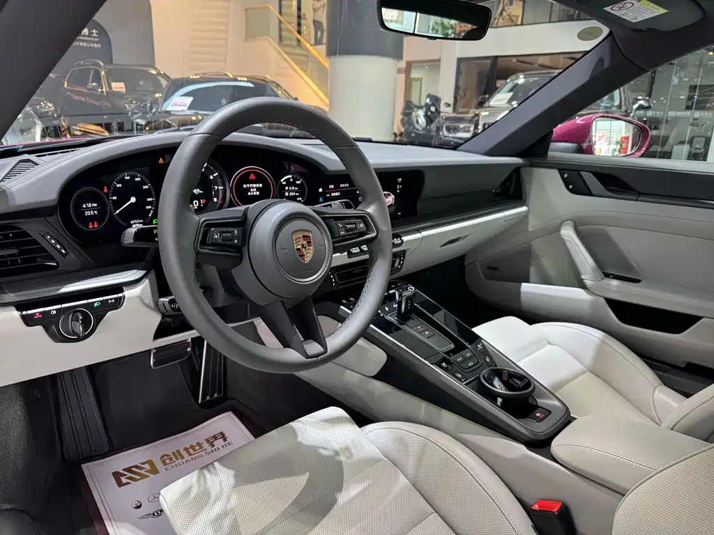 Porsche 911 2023 Carrera 3.0T
