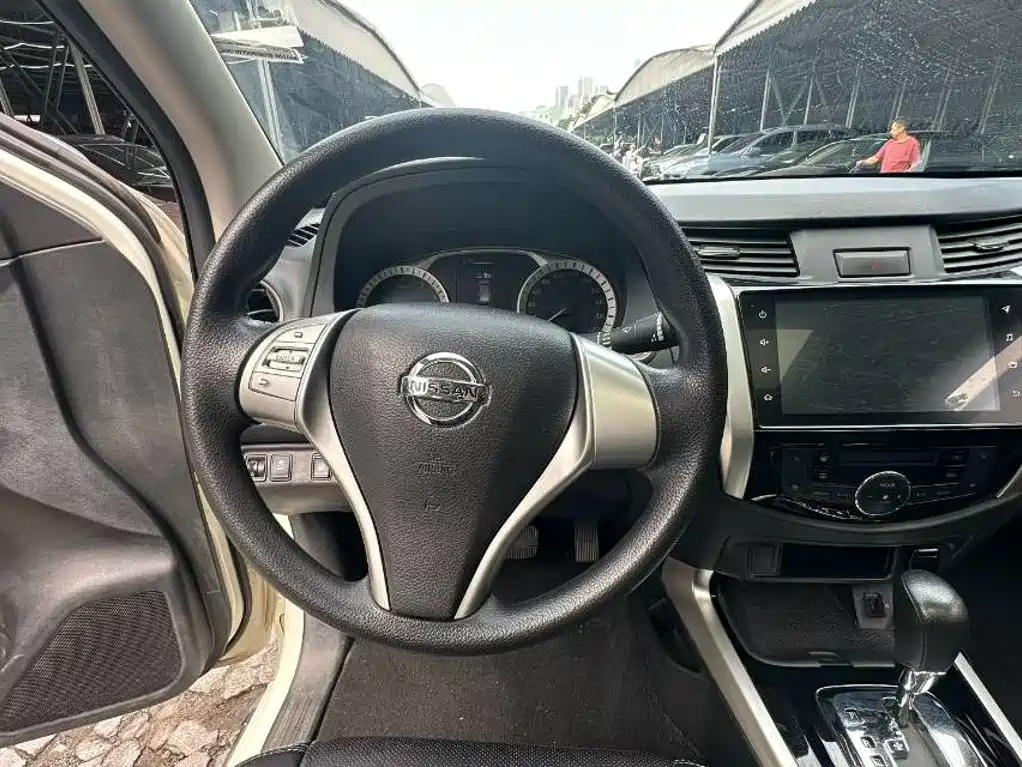 Nissan Terra — миниатюра 7