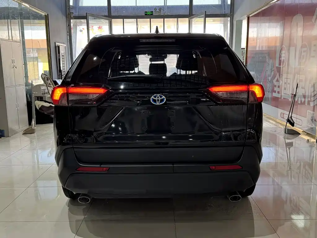 TOYOTA RAV4 RONGFANG DUAL ENGINE E+