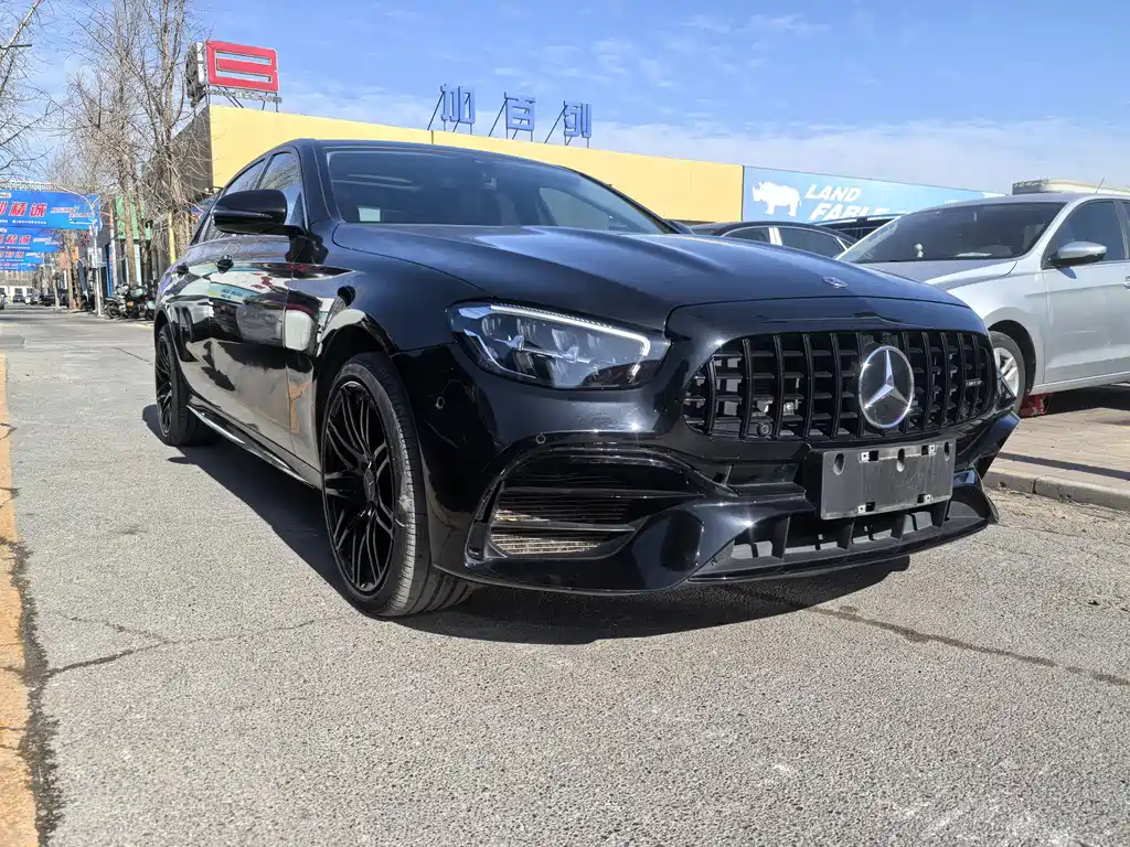 MERCEDES-BENZ E CLASS