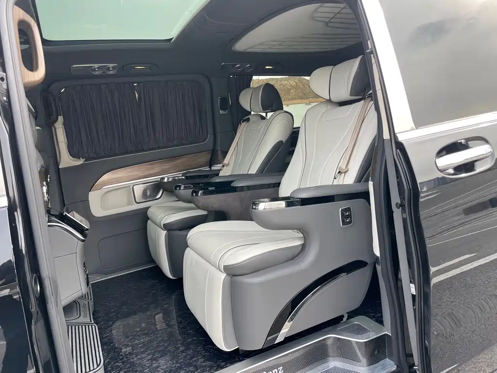 MERCEDES-BENZ V CLASS