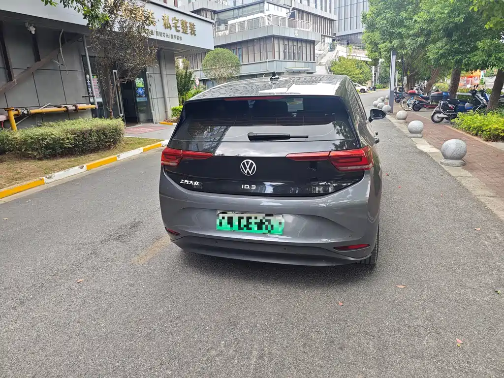 Volkswagen ID.3 — миниатюра 5