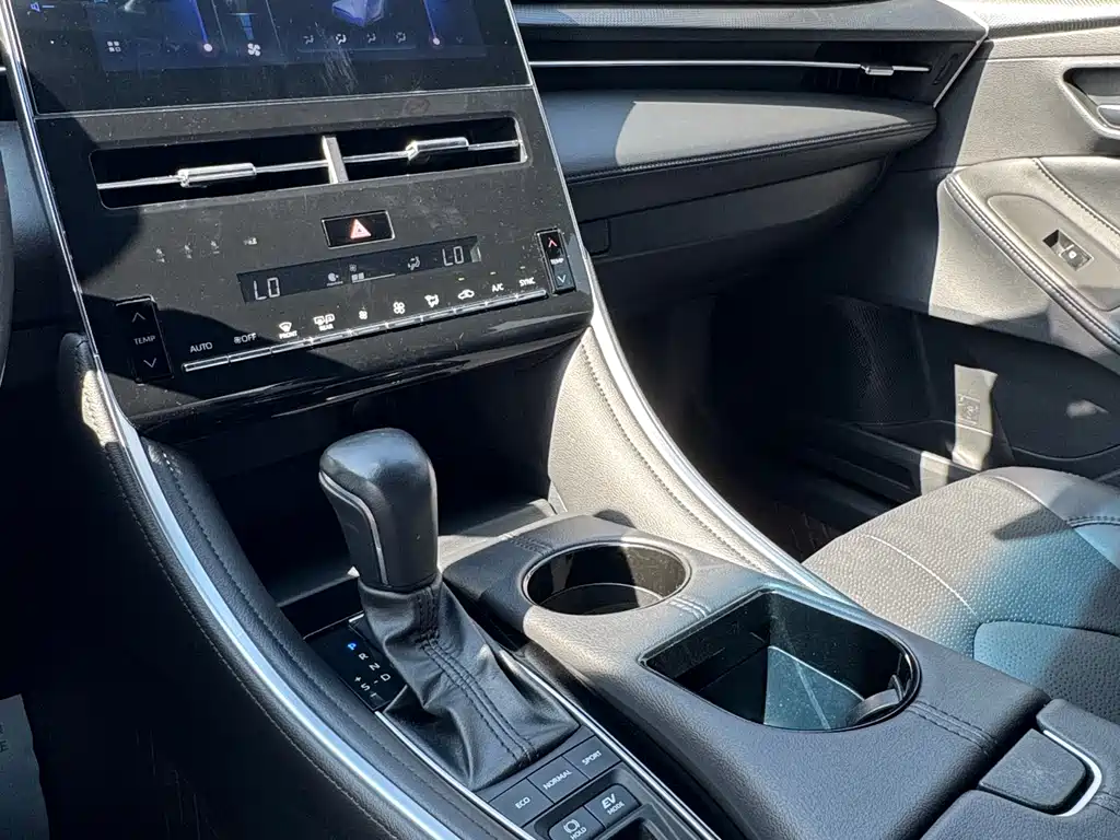 Toyota Avalon 2022 2.5L Luxury
