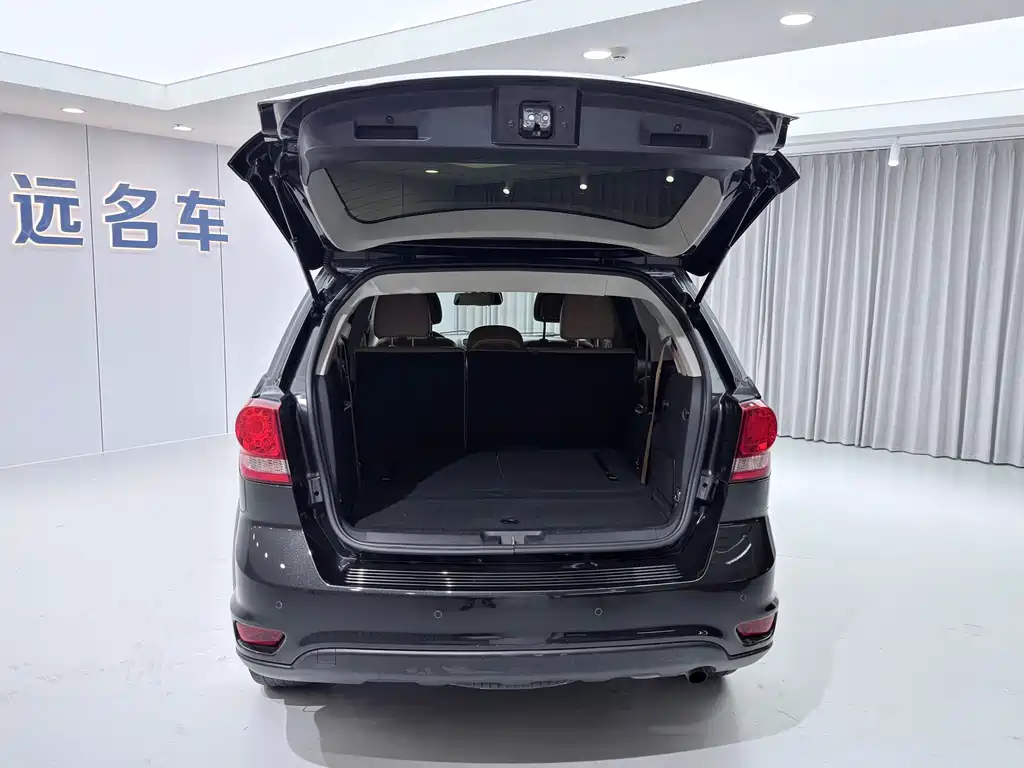 Dodge Journey — миниатюра 21