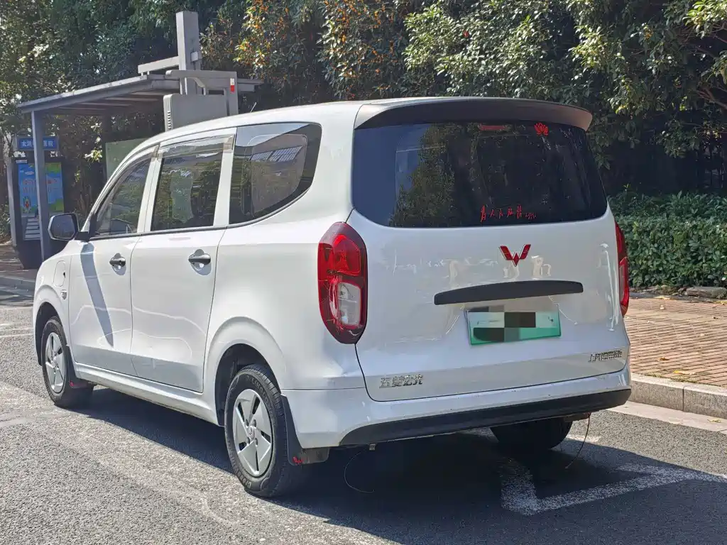 Wuling Hongguang EV — миниатюра 5