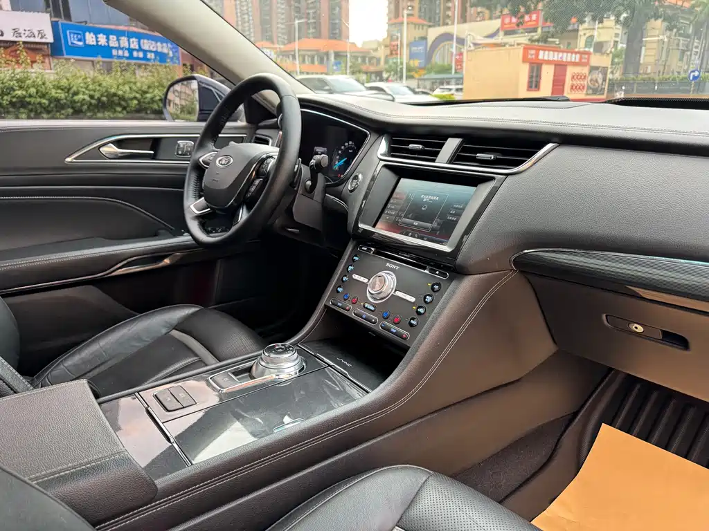 Ford Taurus — миниатюра 12