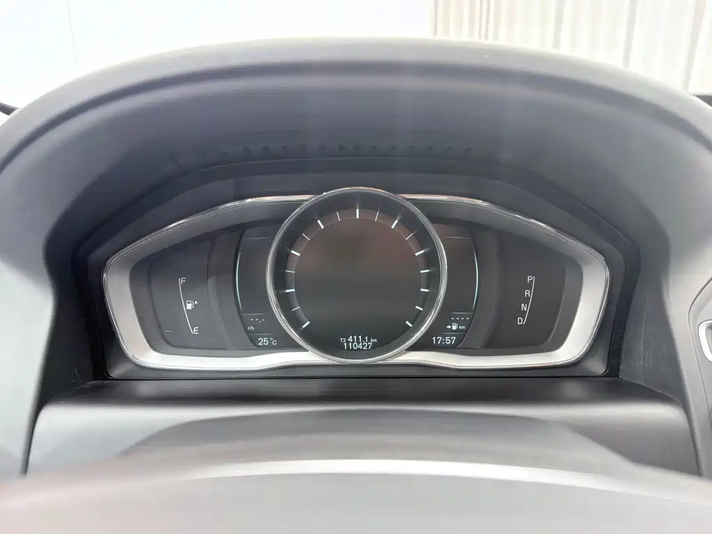 Volvo XC60 (Import) — миниатюра 27