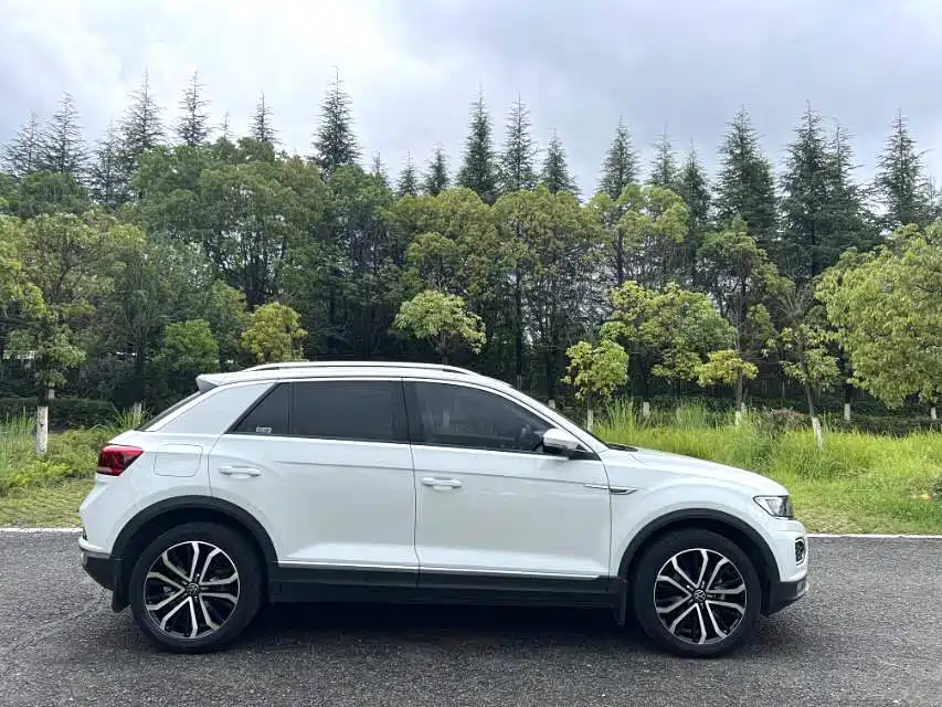 Volkswagen T-Roc 280TSI DSG 2WD Comfort Enjoy PLUS, фото 4