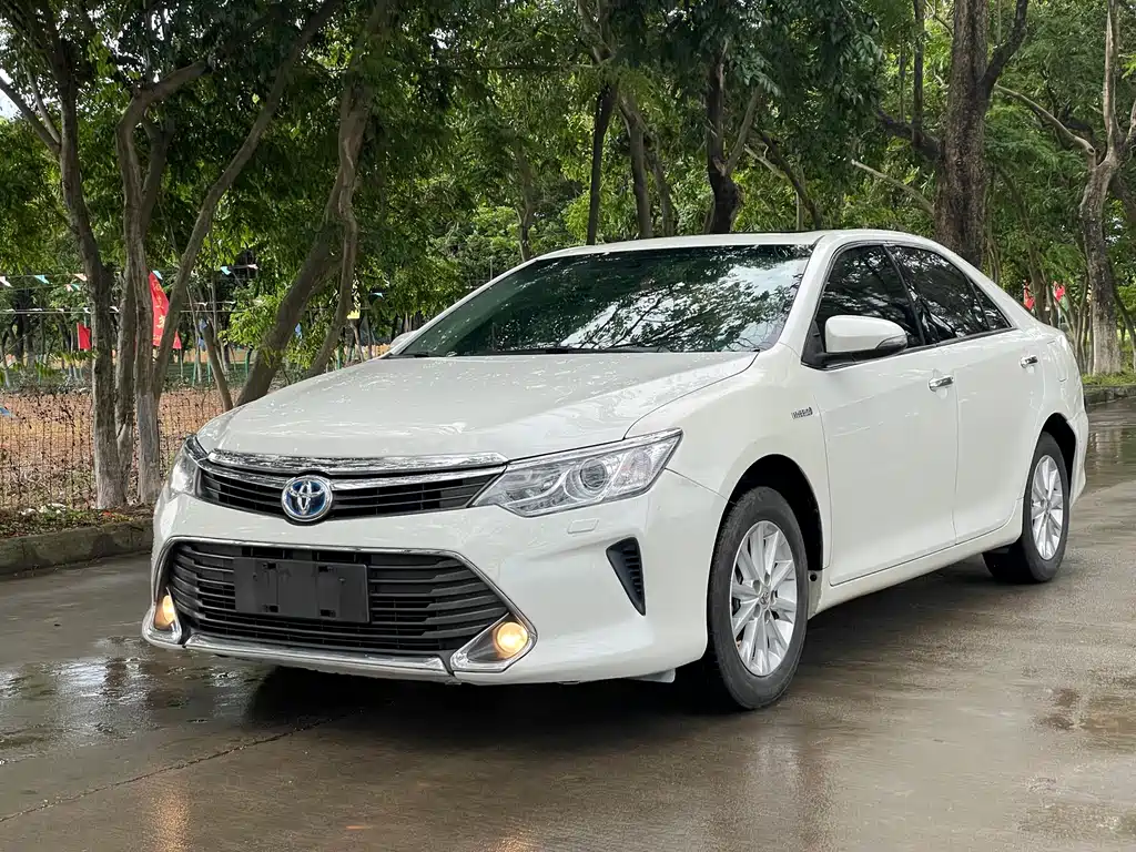 Toyota Camry 2015