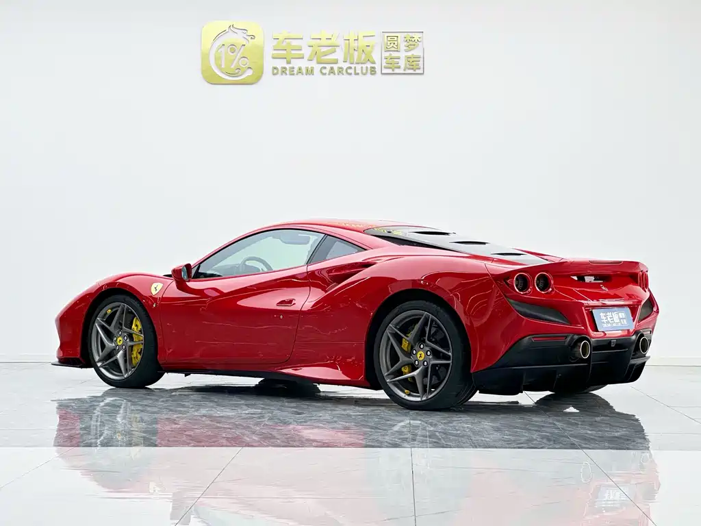 Ferrari F8 — миниатюра 6