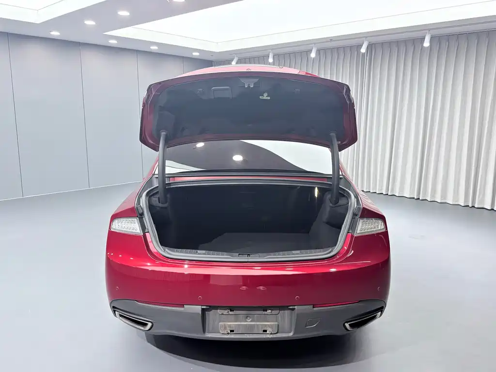 Lincoln MKZ — миниатюра 18